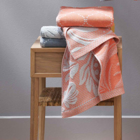 Drap de douche Ariane BlanClarence®, Couleur : Corail, par l’Homme Moderne.