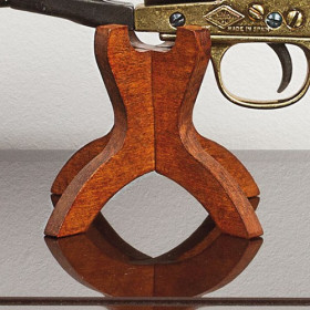 Le présentoir pour Revolver Colt Army 1860, par l’Homme Moderne.