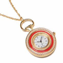 Le collier montre aux perles