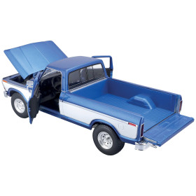 Le Ford F150 Pick-Up bleu..., par l’Homme Moderne.