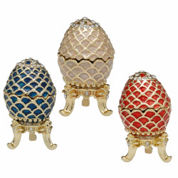 Les trois mini-œufs du Kremlin