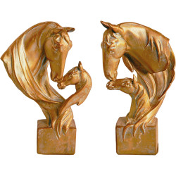 Deux sculptures équestres