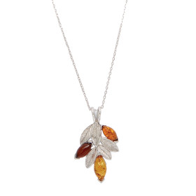 Collier feuilles d’ambre, par l’Homme Moderne.